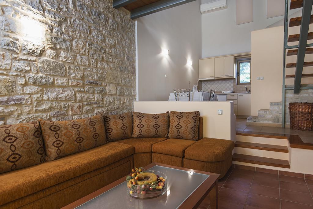 Enastron Villas Kyparissia Luaran gambar