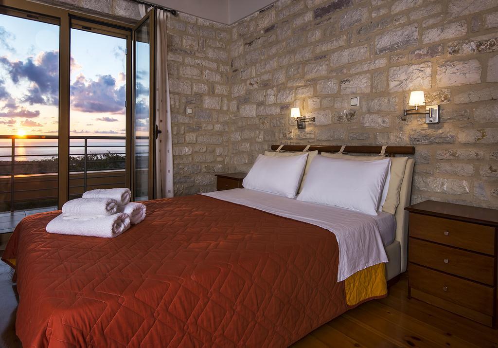 Enastron Villas Kyparissia Luaran gambar
