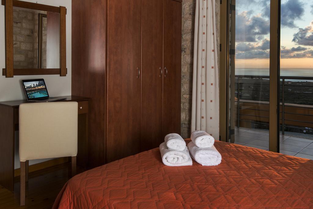 Enastron Villas Kyparissia Luaran gambar