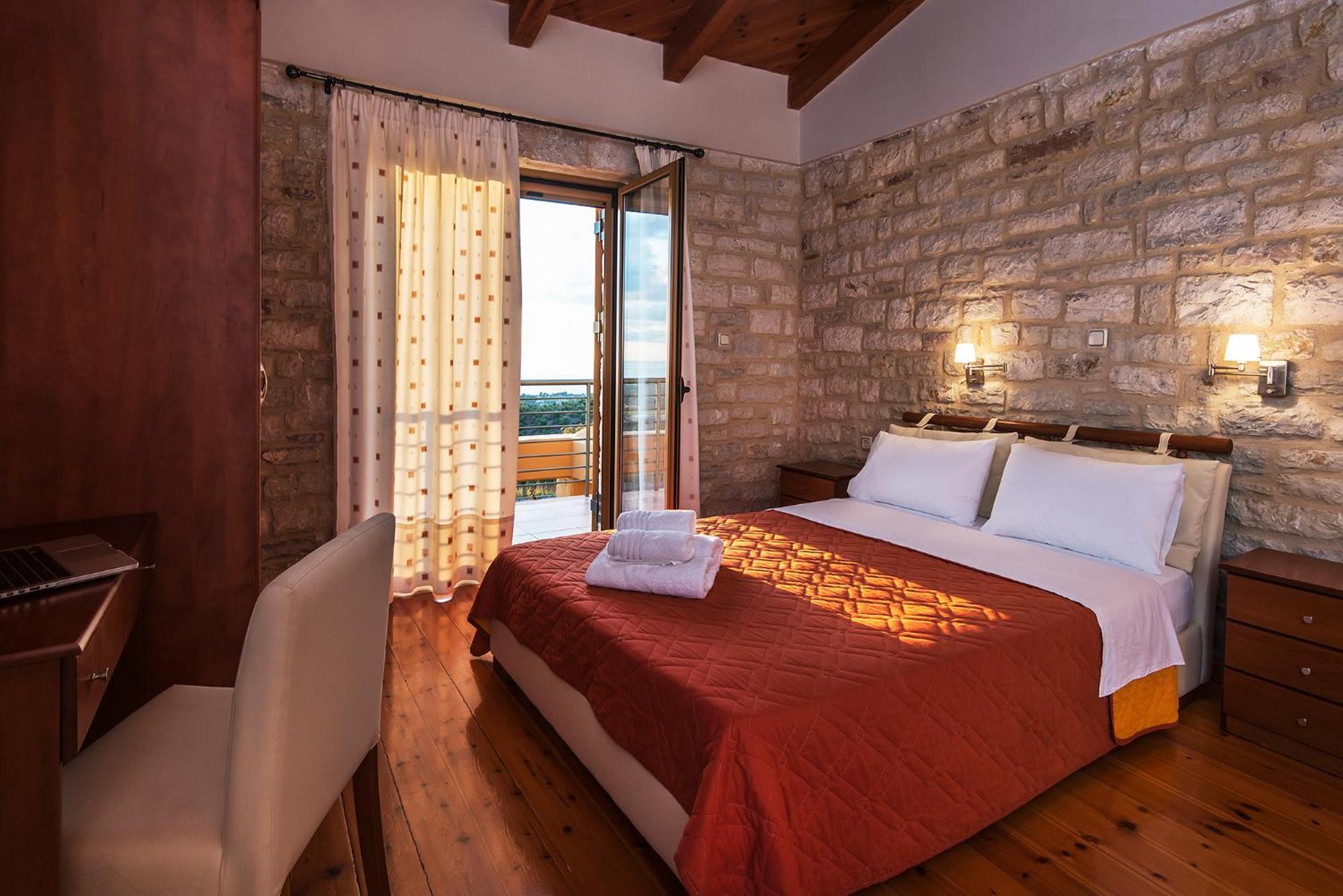 Enastron Villas Kyparissia Luaran gambar
