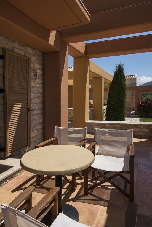 Enastron Villas Kyparissia Luaran gambar