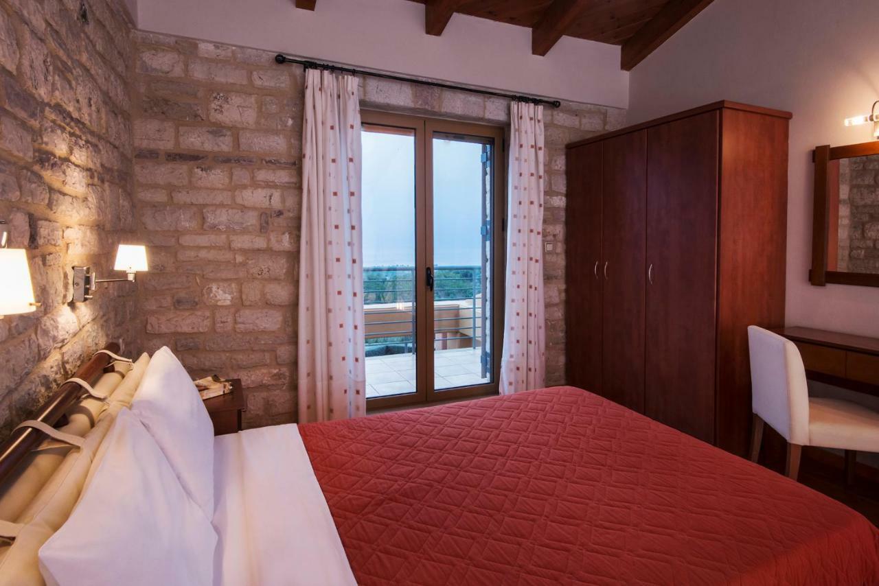 Enastron Villas Kyparissia Luaran gambar