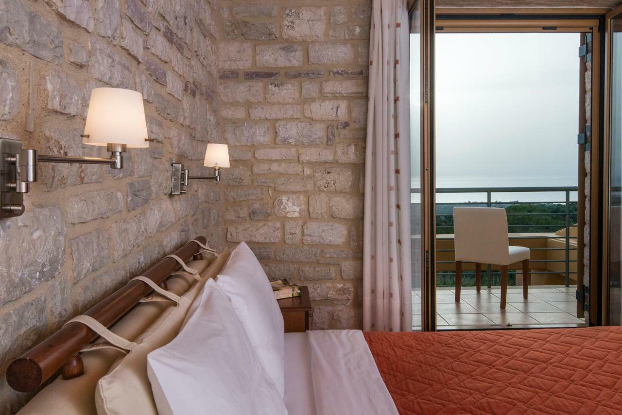 Enastron Villas Kyparissia Luaran gambar