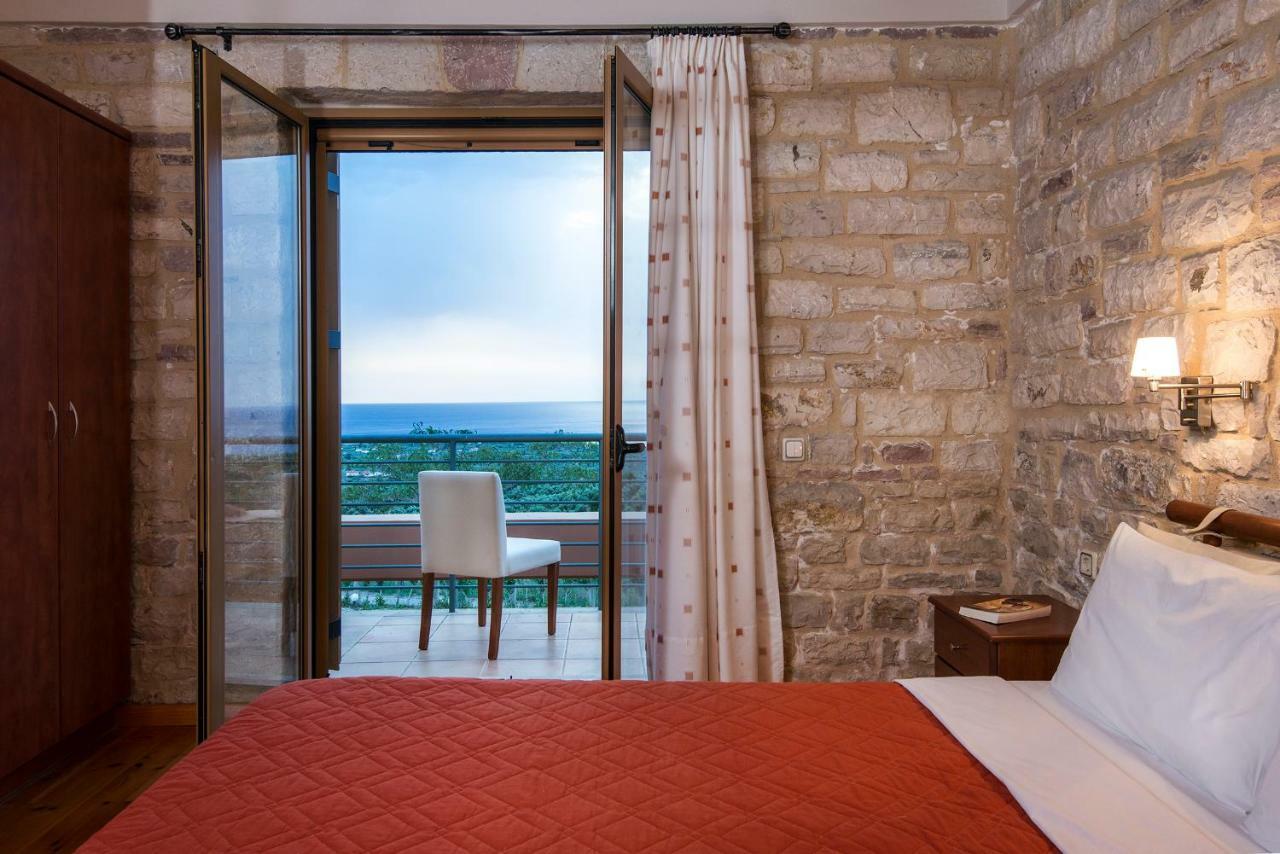 Enastron Villas Kyparissia Luaran gambar
