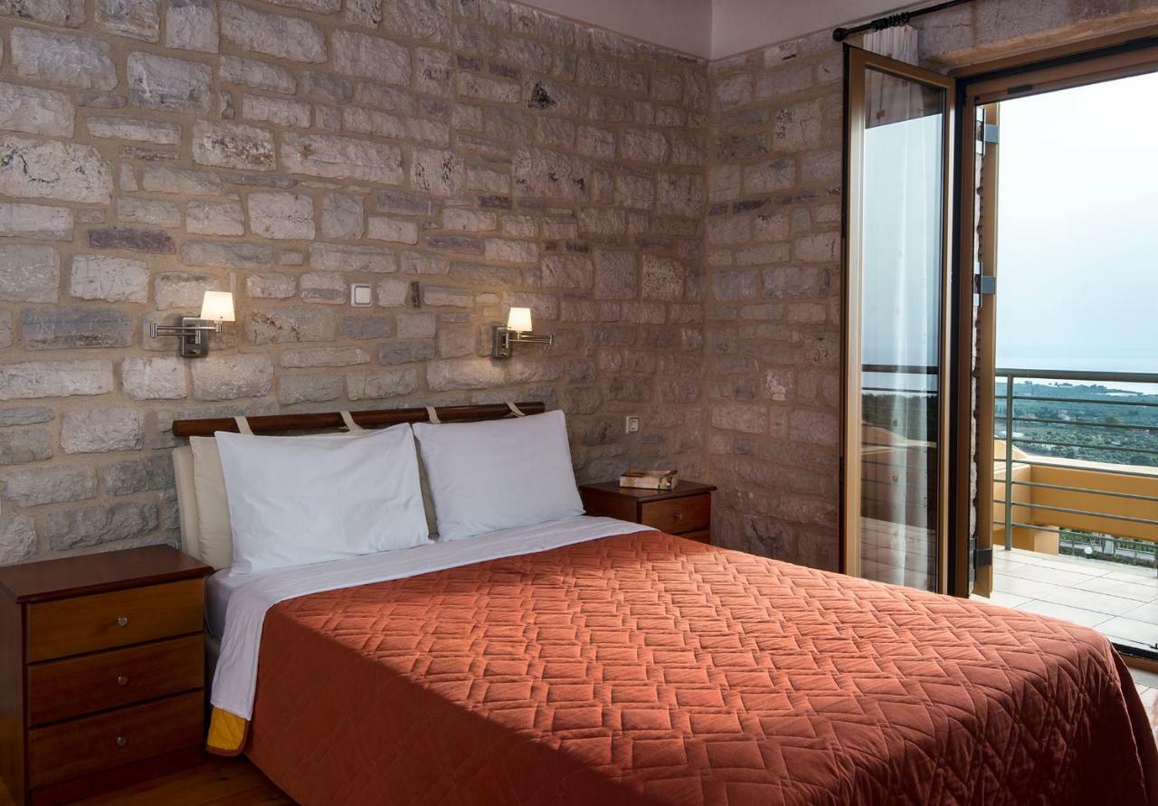 Enastron Villas Kyparissia Luaran gambar