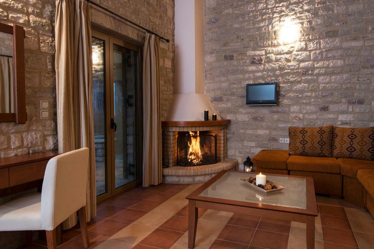 Enastron Villas Kyparissia Luaran gambar