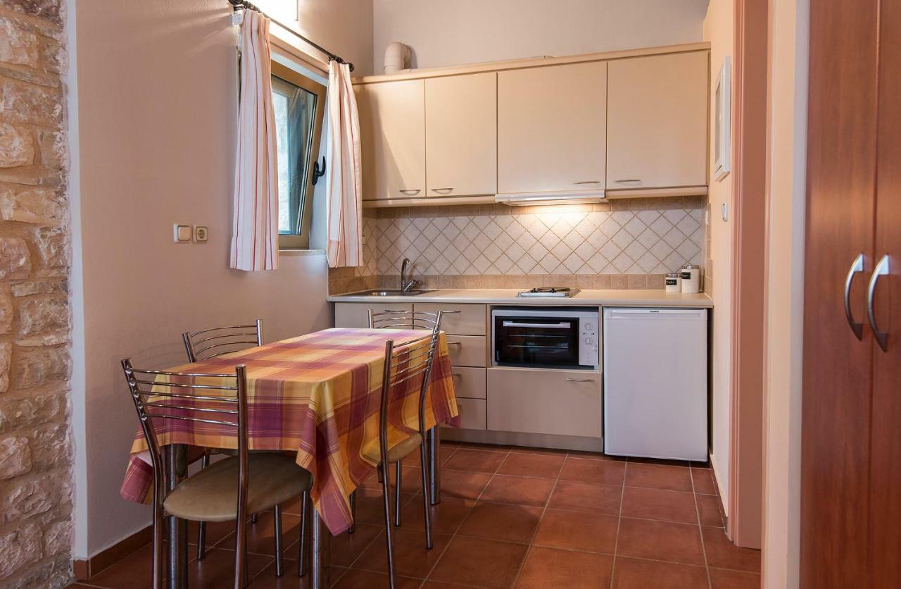 Enastron Villas Kyparissia Luaran gambar
